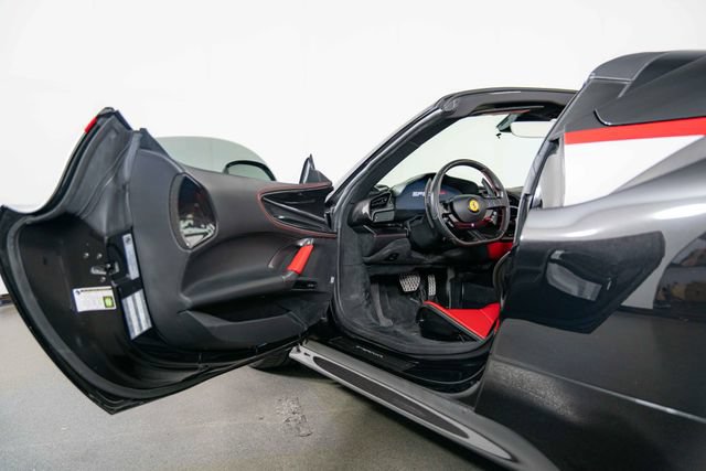 Used 2022 Ferrari SF90 Spider AWD/4WD image 14