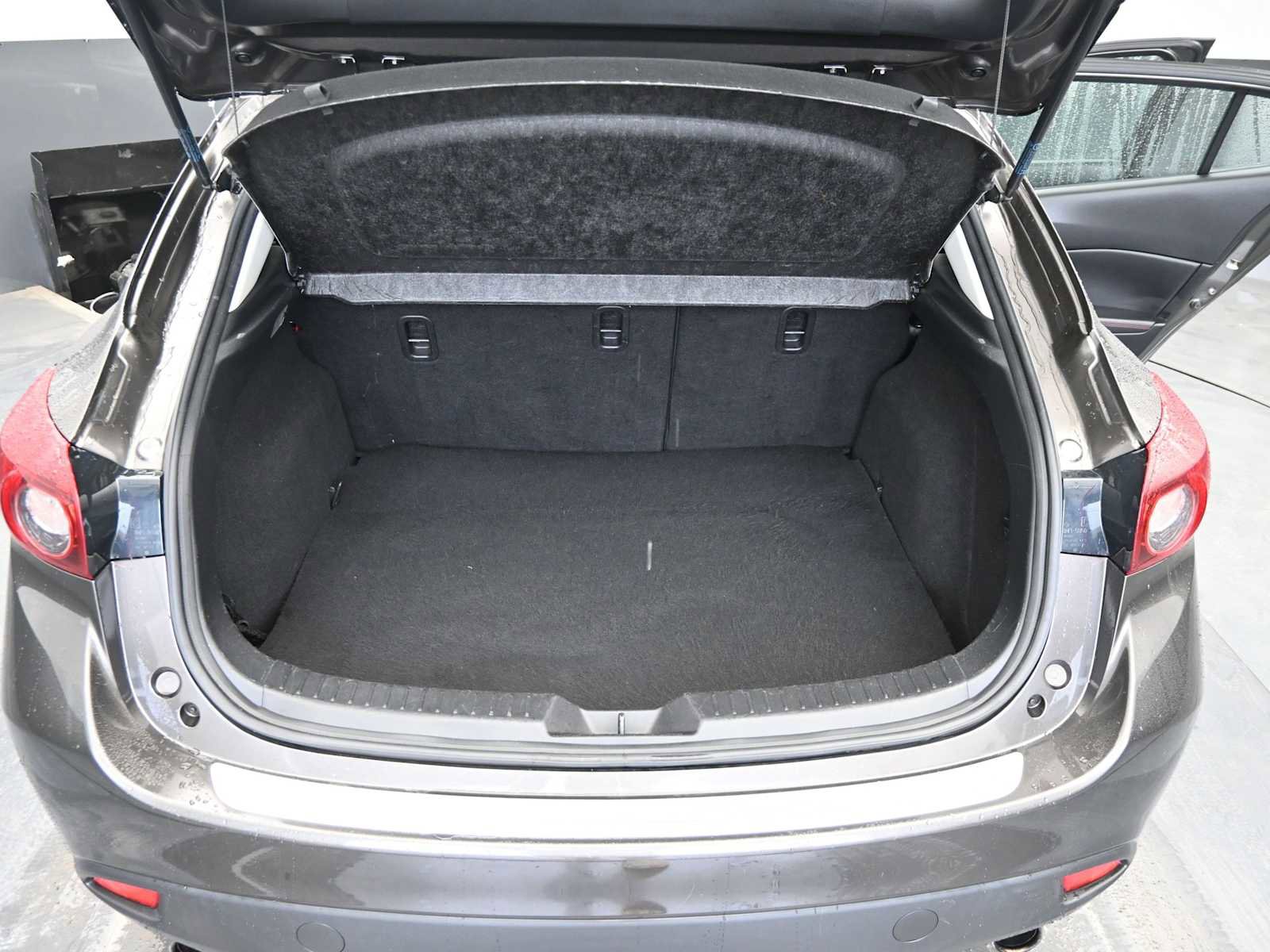 Used 2014 MAZDA MAZDA3 i Grand Touring image 13