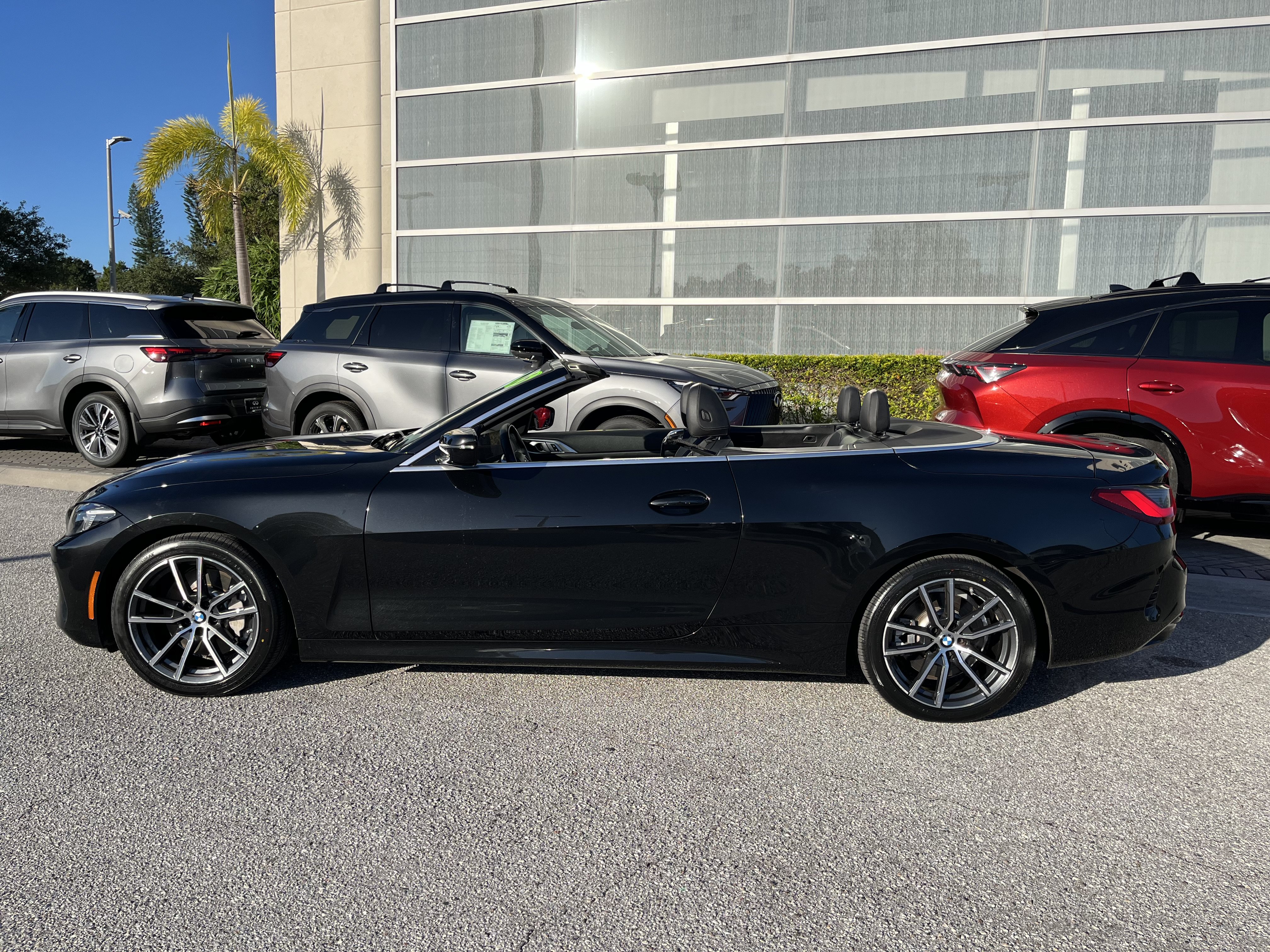 Used 2025 BMW 430i Convertible w/ Premium Package RWD image 5