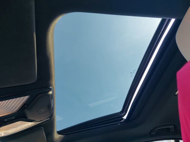 Used 2021 BMW 330i Sedan w/ Premium Package image 28