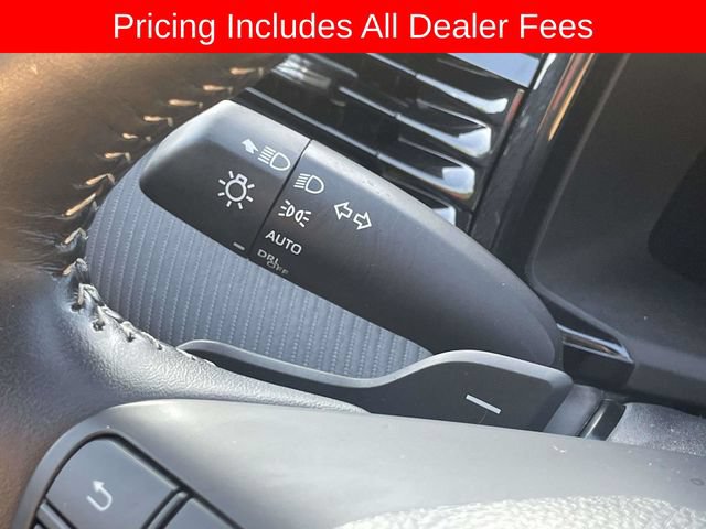 Used 2025 Toyota Camry SE FWD image 27