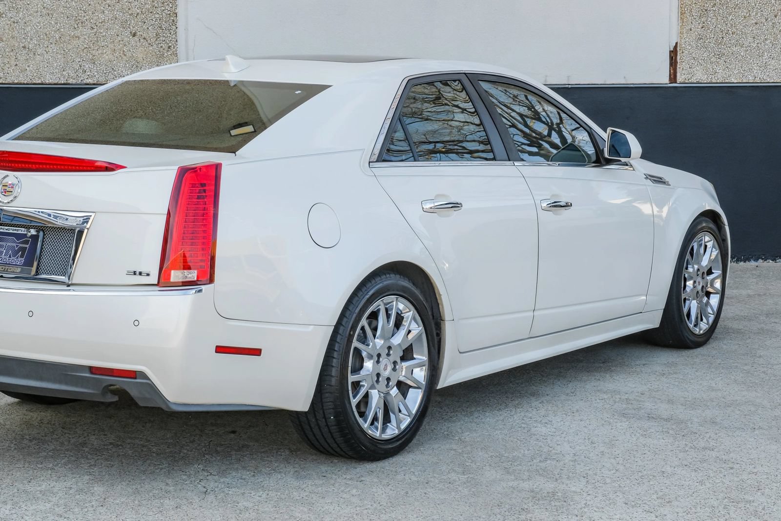 Used 2012 Cadillac CTS Premium w/ CTS Touring Package RWD image 9