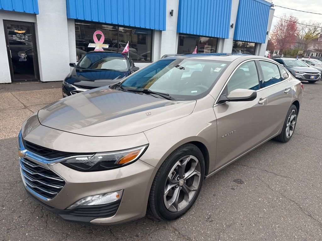 Certified 2024 Chevrolet Malibu LT image 2