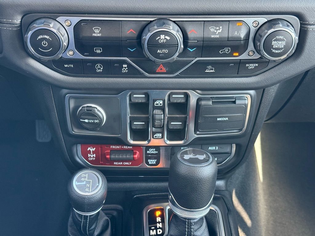 Used 2025 Jeep Wrangler Unlimited Rubicon image 21