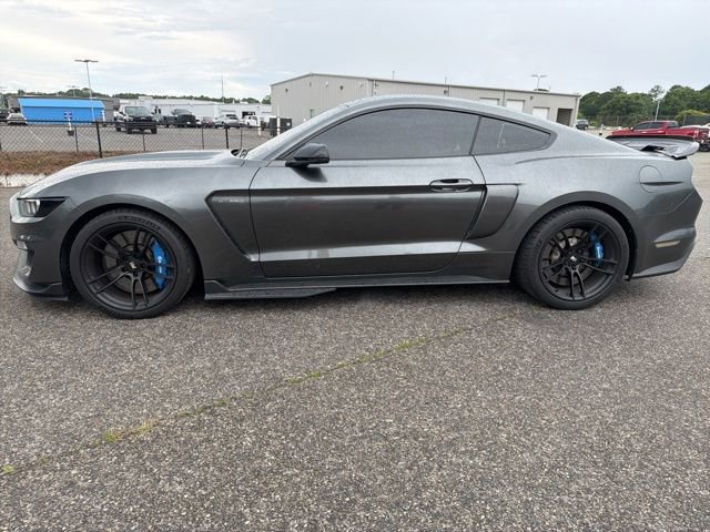Used 2016 Ford Mustang Shelby GT350 w/ Technology Package RWD image 6
