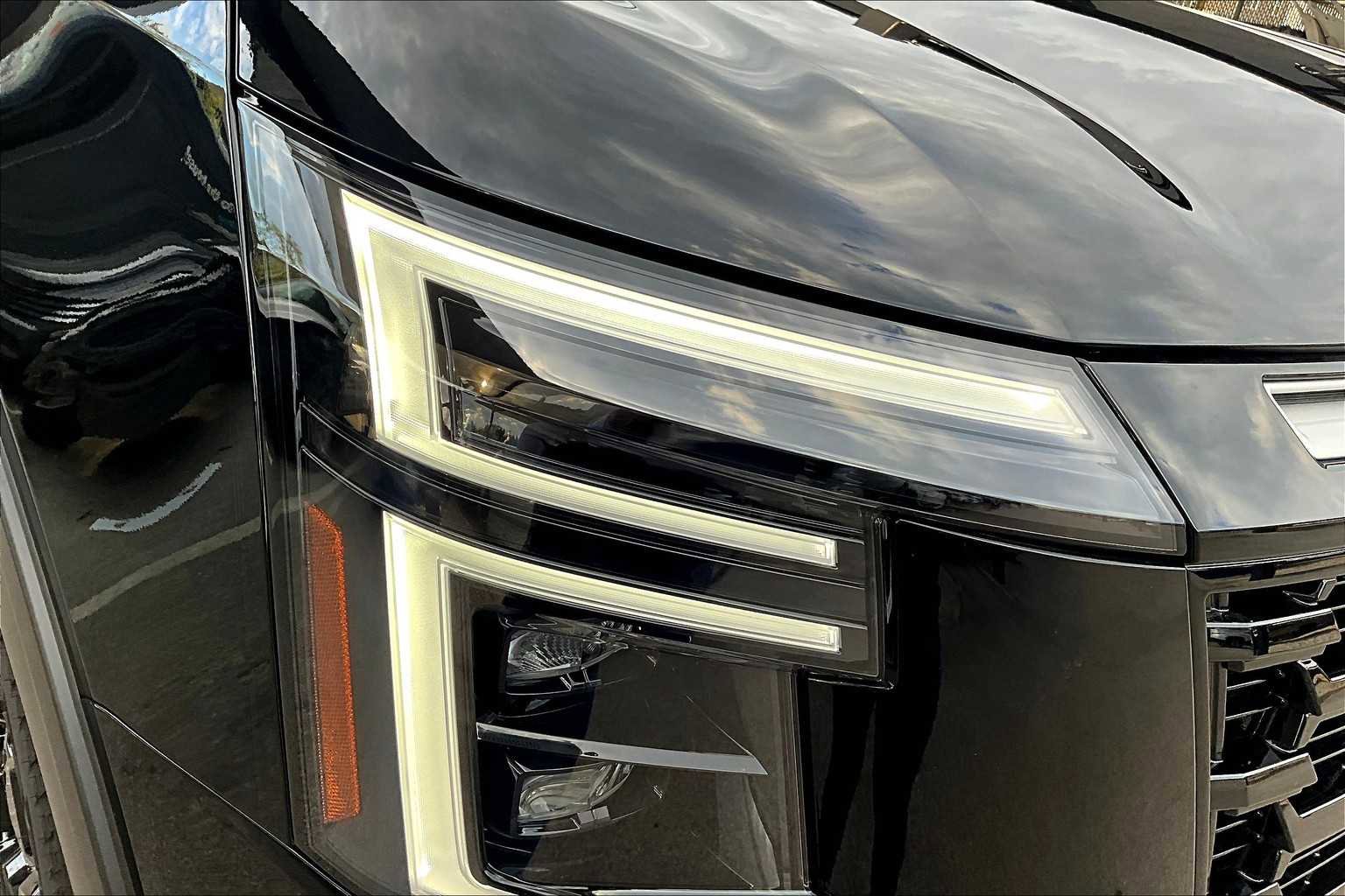 New 2026 Nissan Armada PRO-4X w/ Captain's Chari Seat Package image 18