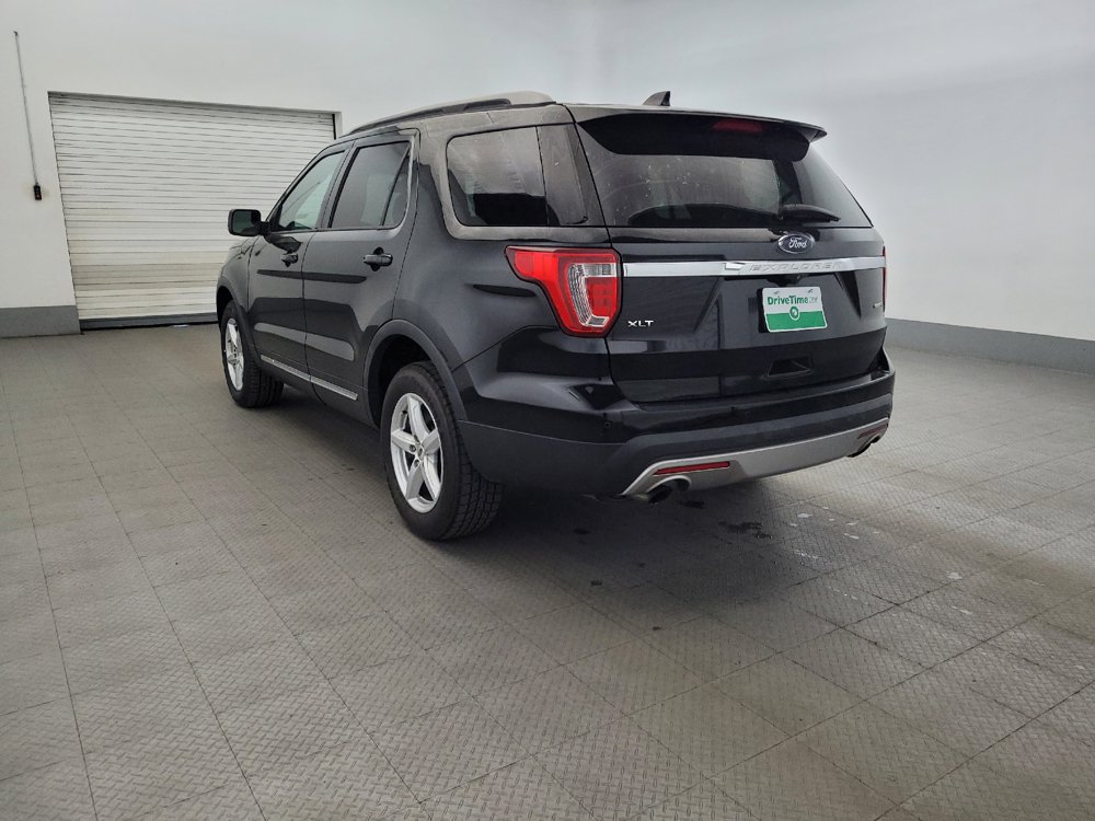 Used 2017 Ford Explorer XLT w/ Equipment Group 201A AWD/4WD image 5