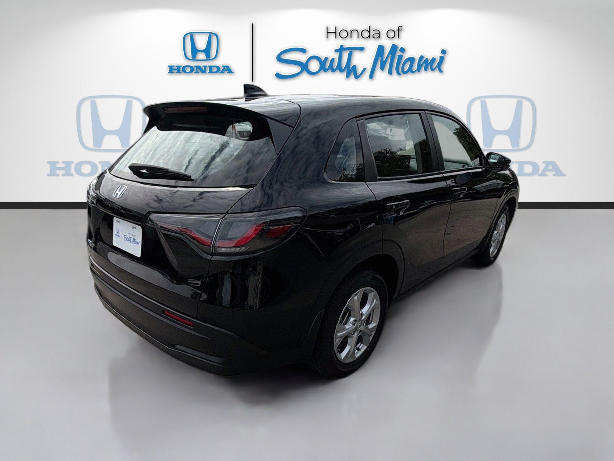 Used 2025 Honda HR-V LX image 7