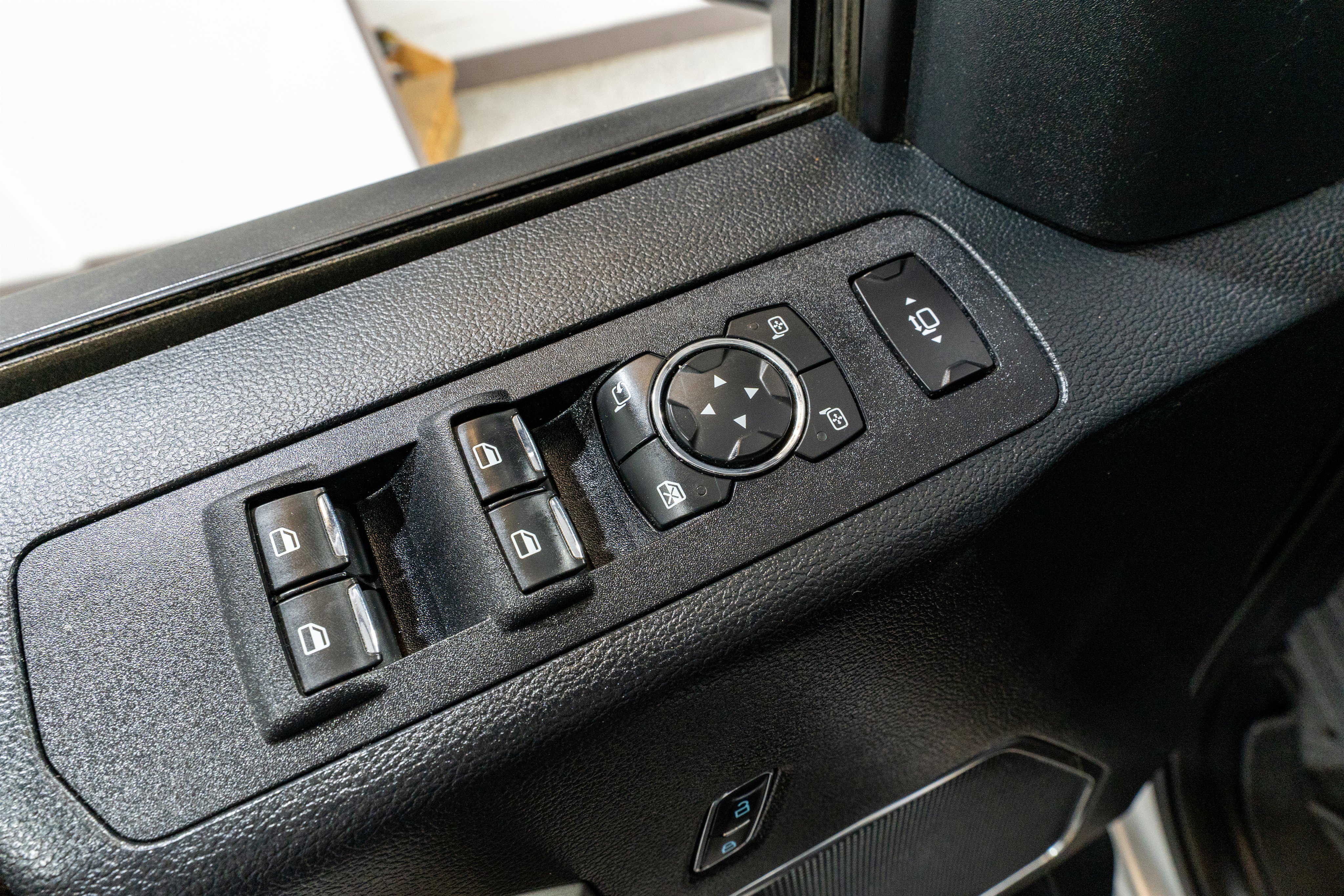 Used 2019 Ford F250 Lariat image 14