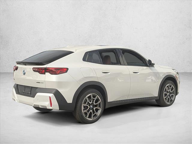 New 2026 BMW X2 xDrive28i w/ Technology Package image 2