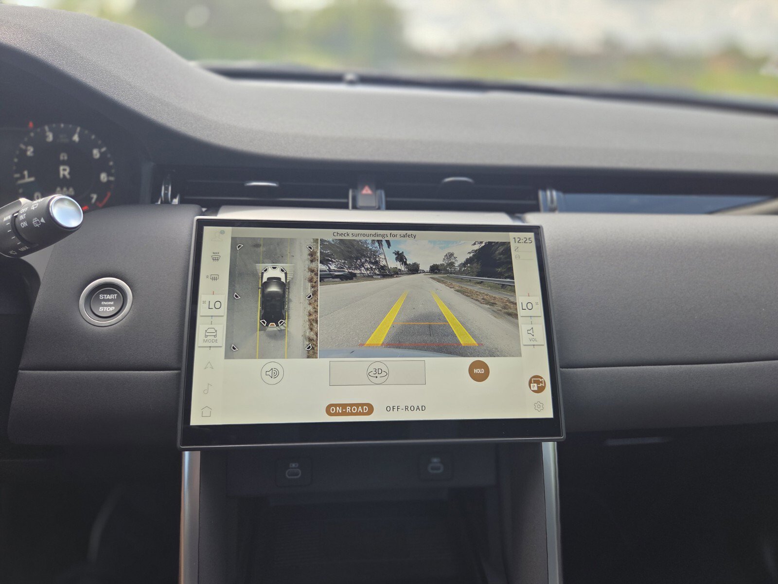 New 2025 Land Rover Discovery Sport S image 22