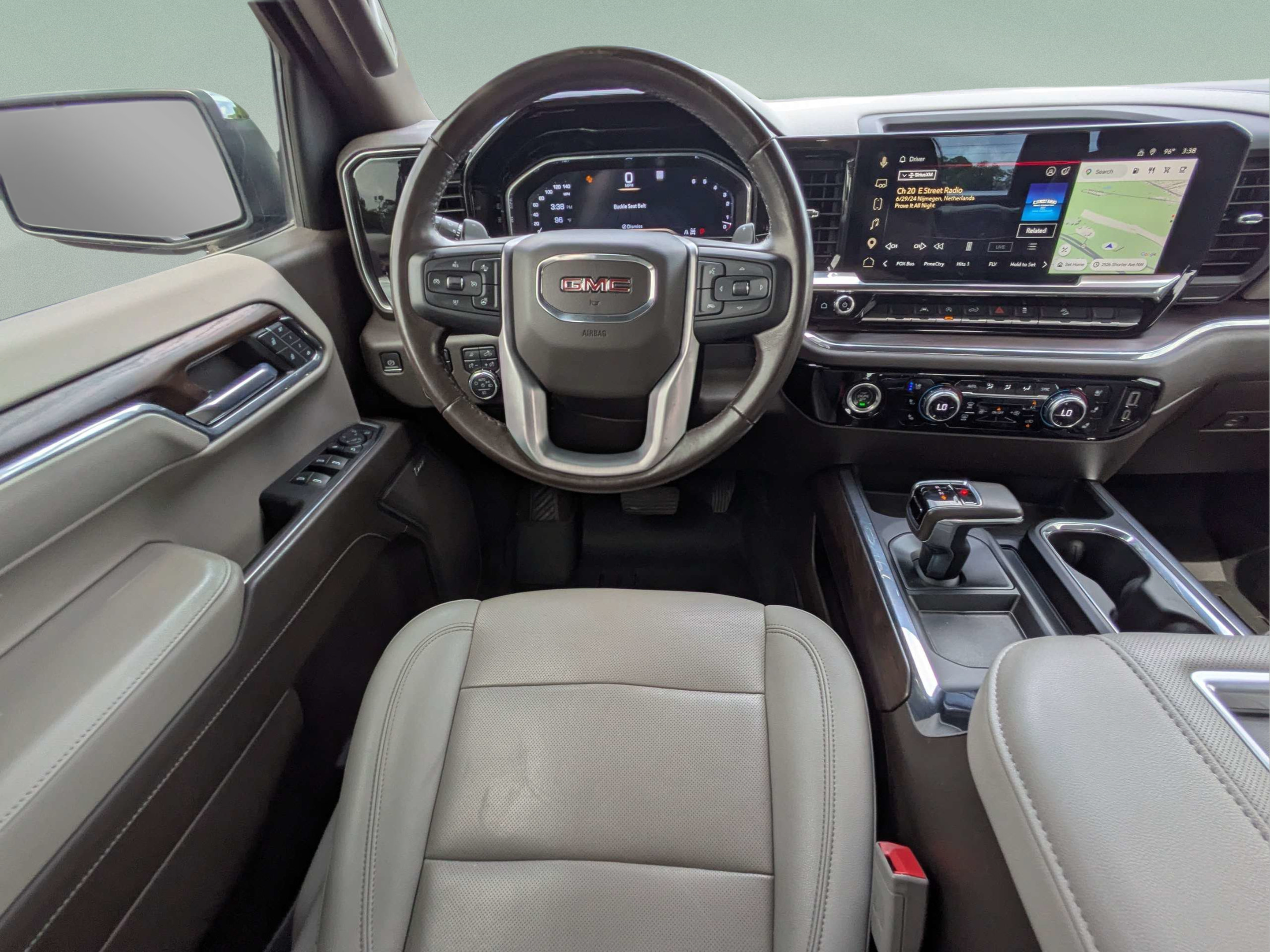 Used 2022 GMC Sierra 1500 SLT w/ SLT Convenience Package AWD/4WD image 14