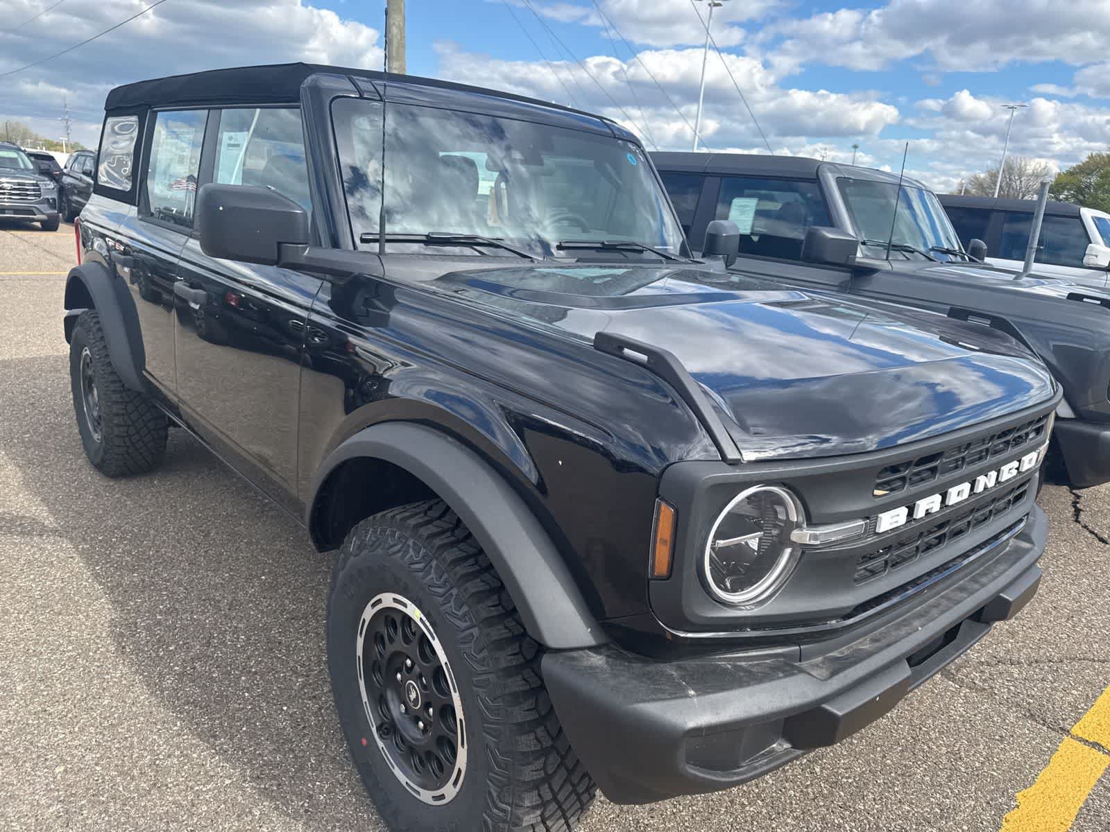 New 2026 Ford Bronco 4-Door AWD/4WD image 7