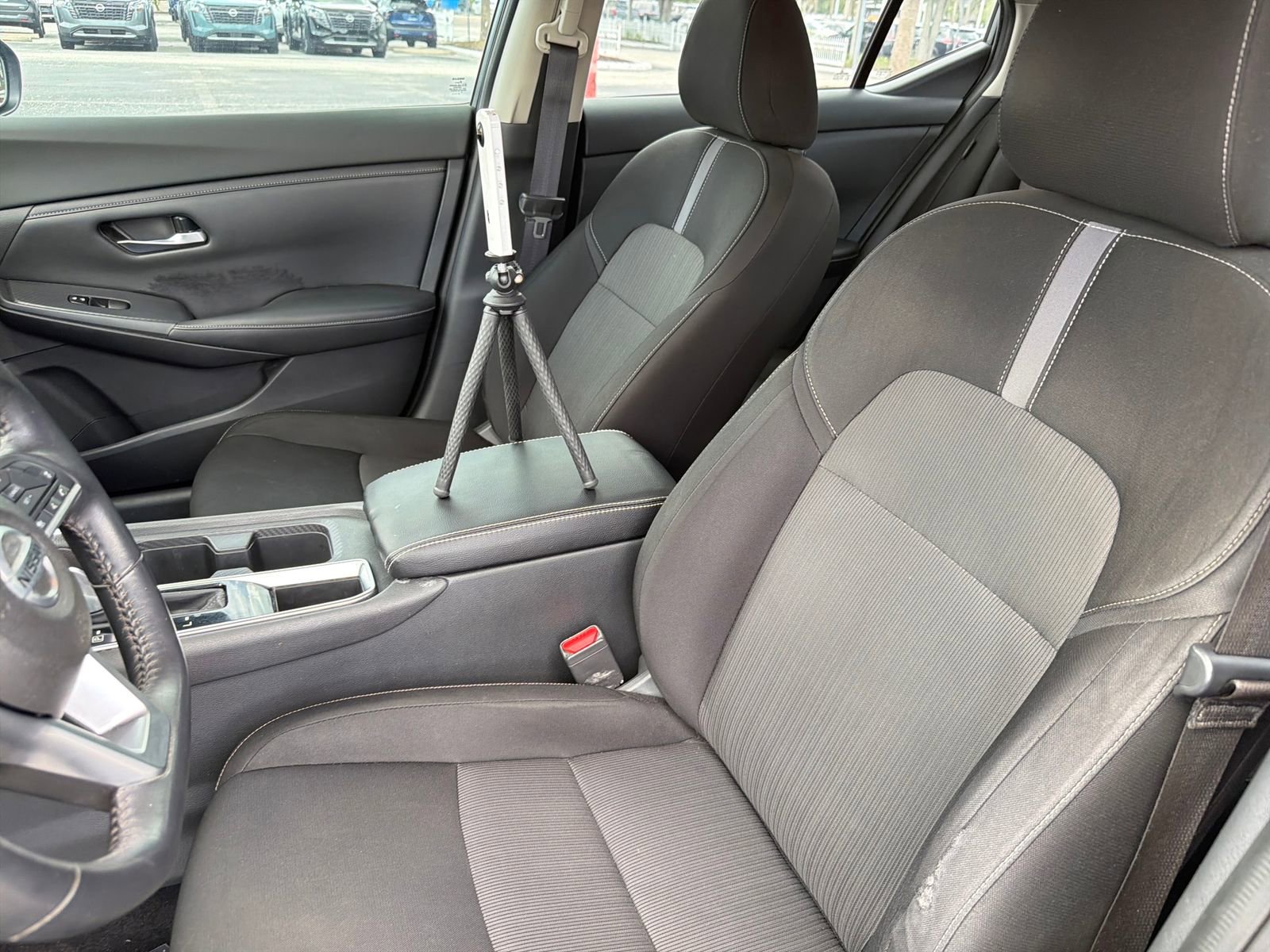 Certified 2020 Nissan Sentra SV FWD image 27