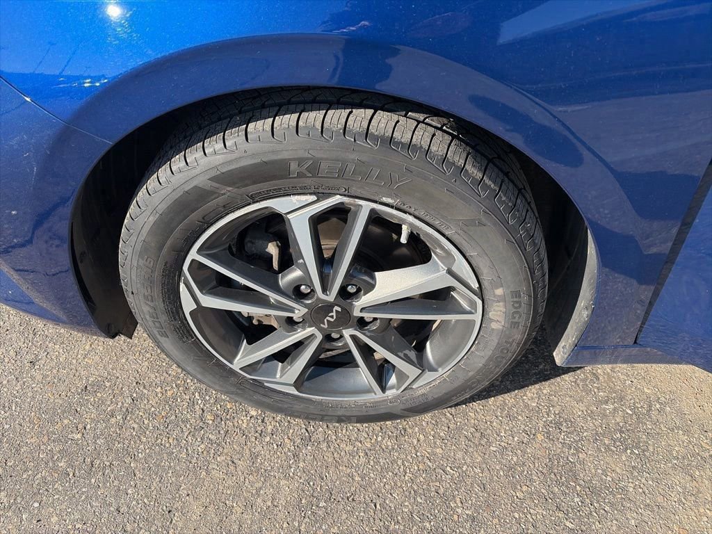 Used 2023 Kia Forte LXS w/ LXS Technology Package FWD image 21