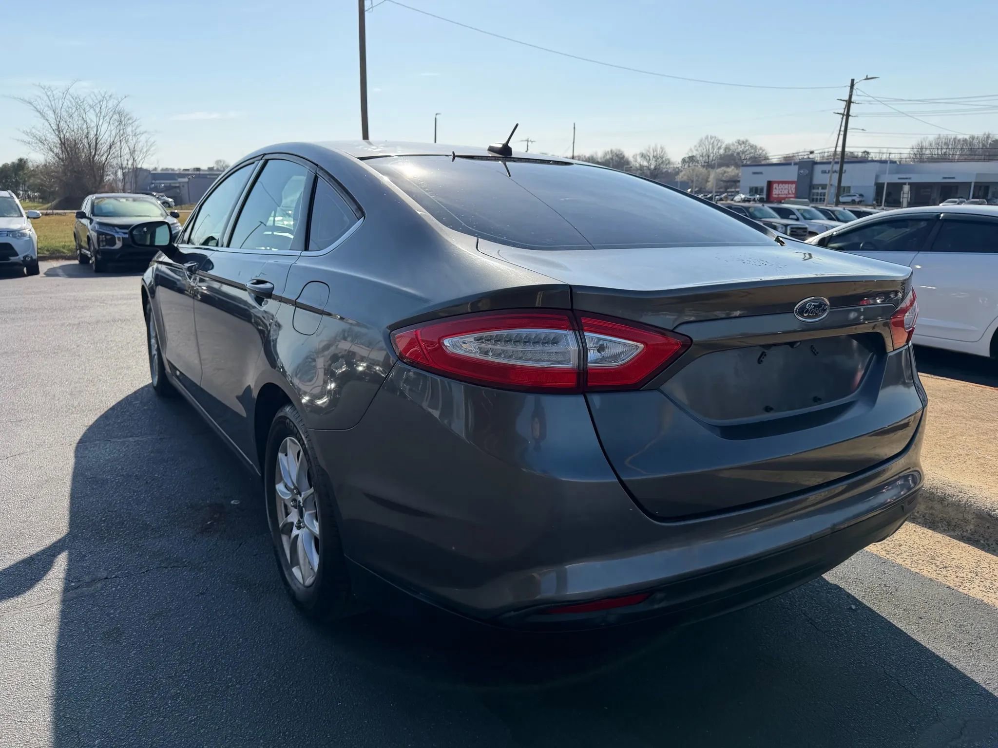 Used 2015 Ford Fusion S FWD image 5