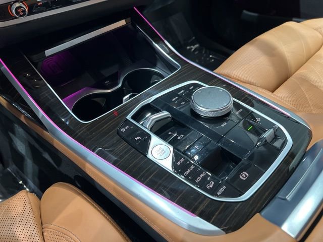 Used 2023 BMW X7 xDrive40i image 24