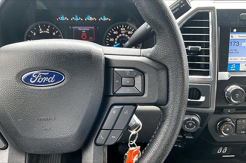 Used 2016 Ford F150 XLT w/ Equipment Group 302A Luxury RWD image 18