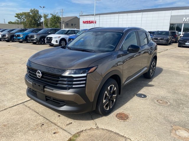 New 2026 Nissan Kicks SV w/ SV Premium Package image 2