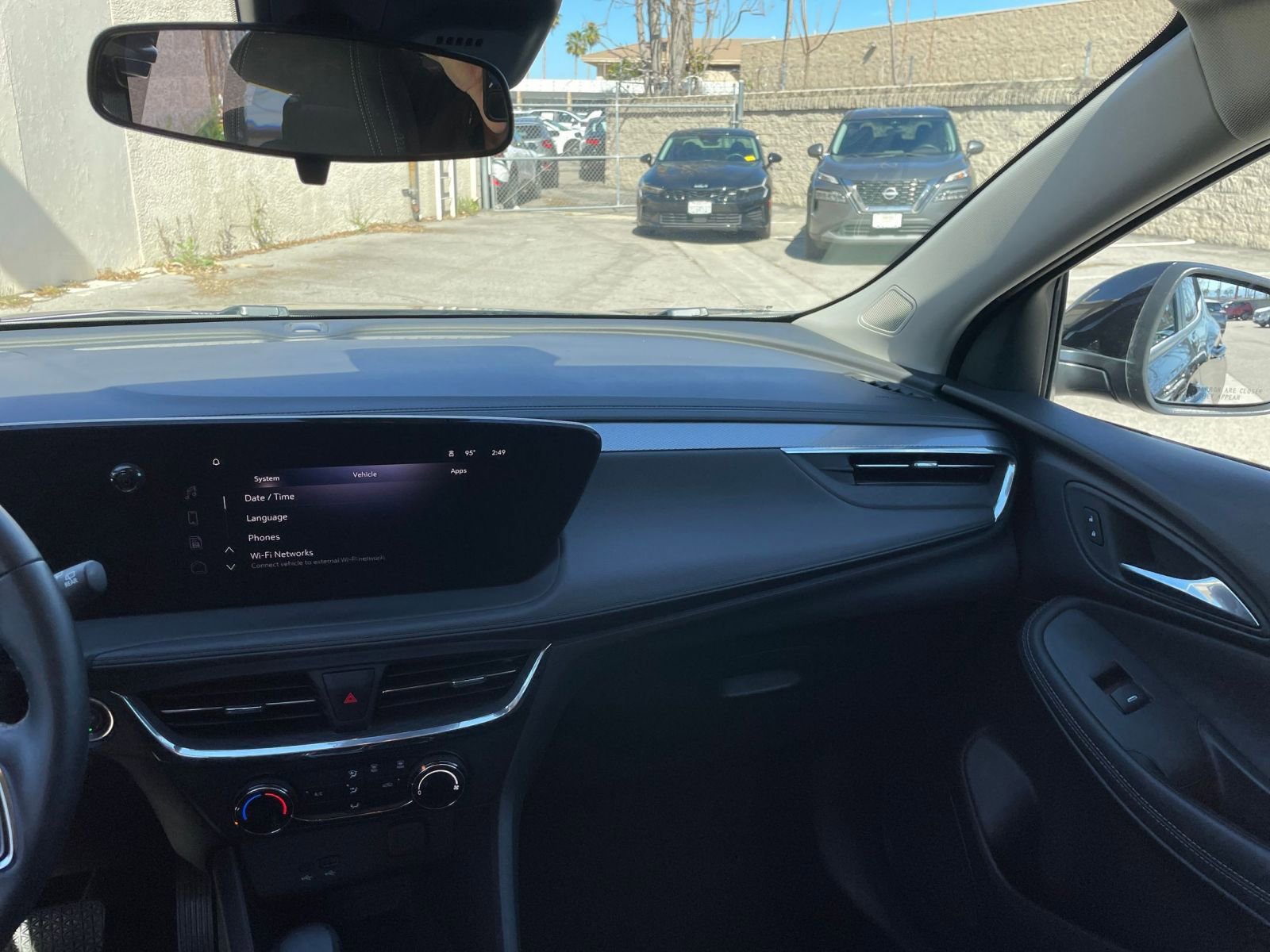 Used 2025 Buick Encore GX Preferred image 34