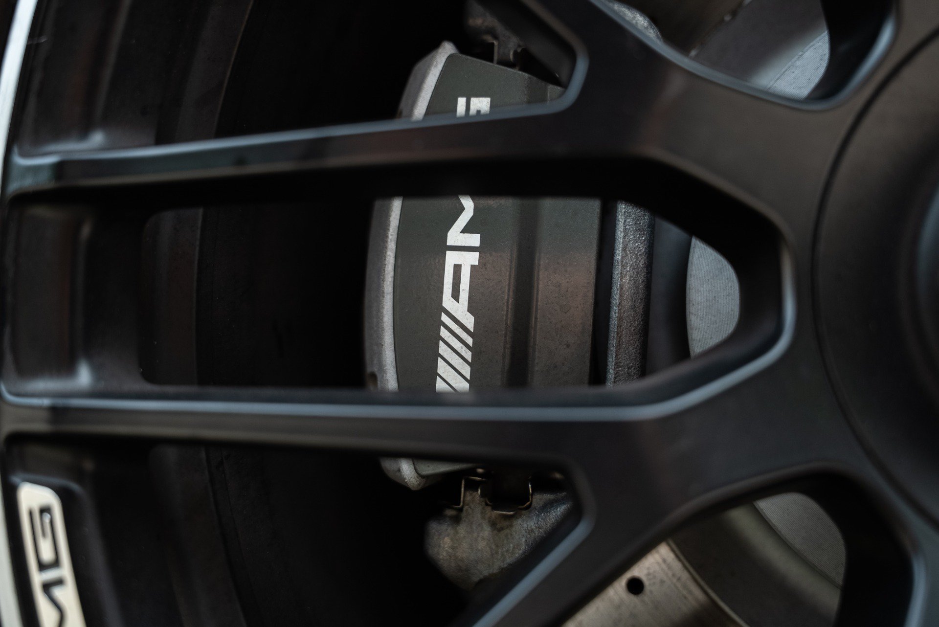 Used 2017 Mercedes-Benz SL 63 AMG image 31