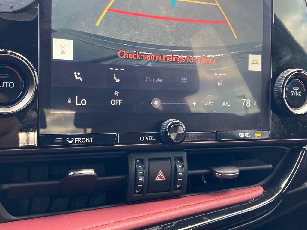 Used 2022 Lexus NX 250 FWD w/ Towing Package (2000 Lbs) image 22