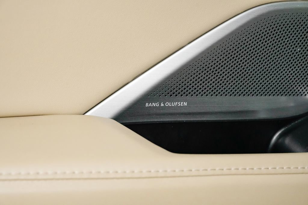 Certified 2025 Acura MDX w/ Technology Package image 10