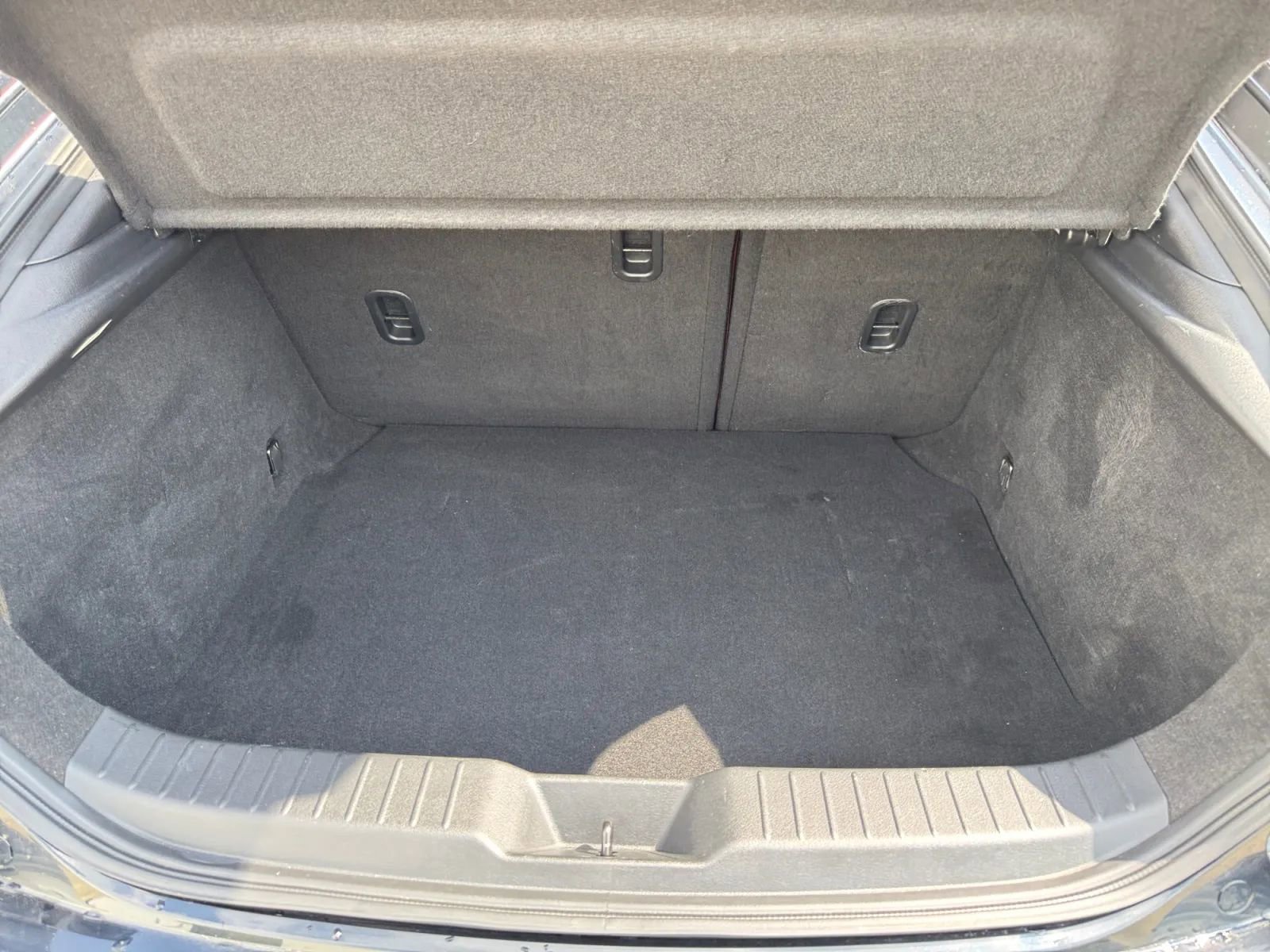 Used 2022 MAZDA MAZDA3 s image 29