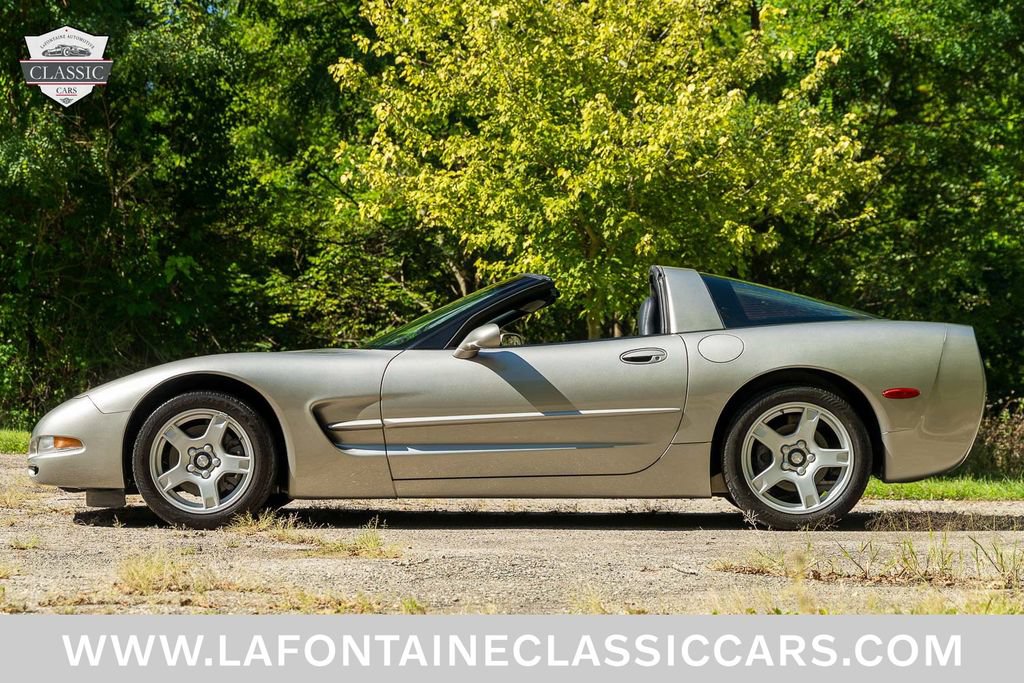 Used 1999 Chevrolet Corvette Coupe RWD image 49