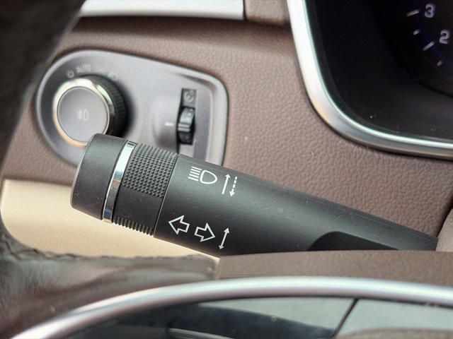 Used 2015 Cadillac SRX Performance w/ Driver Awareness Package FWD image 23