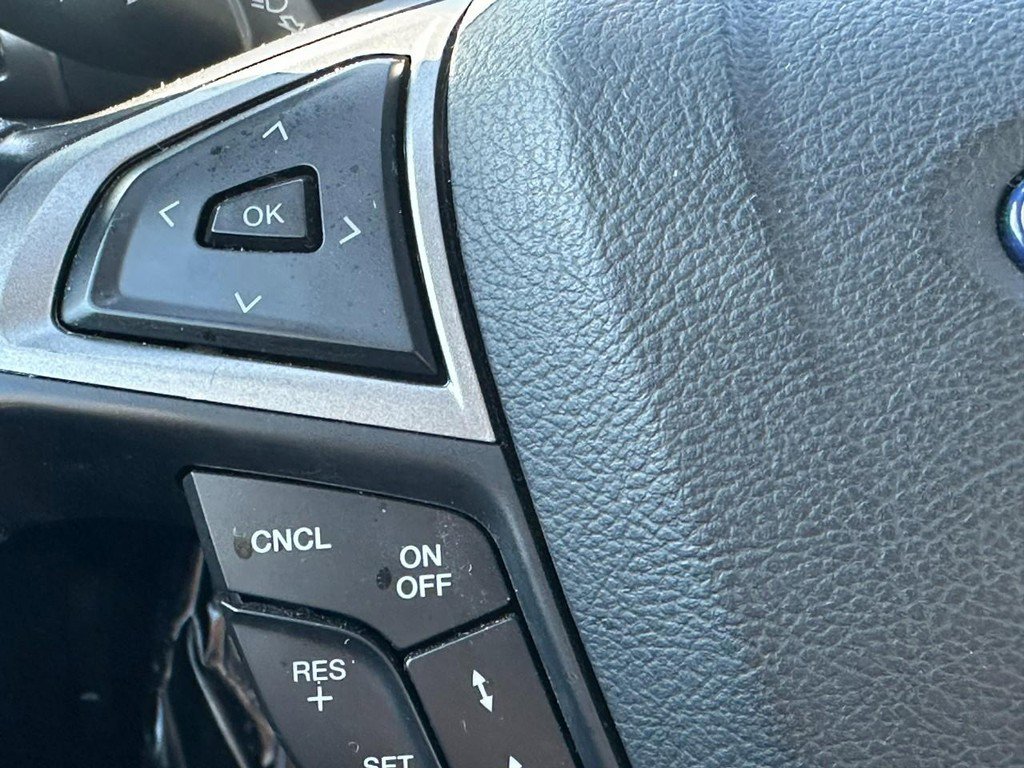 Used 2019 Ford Fusion SE image 18