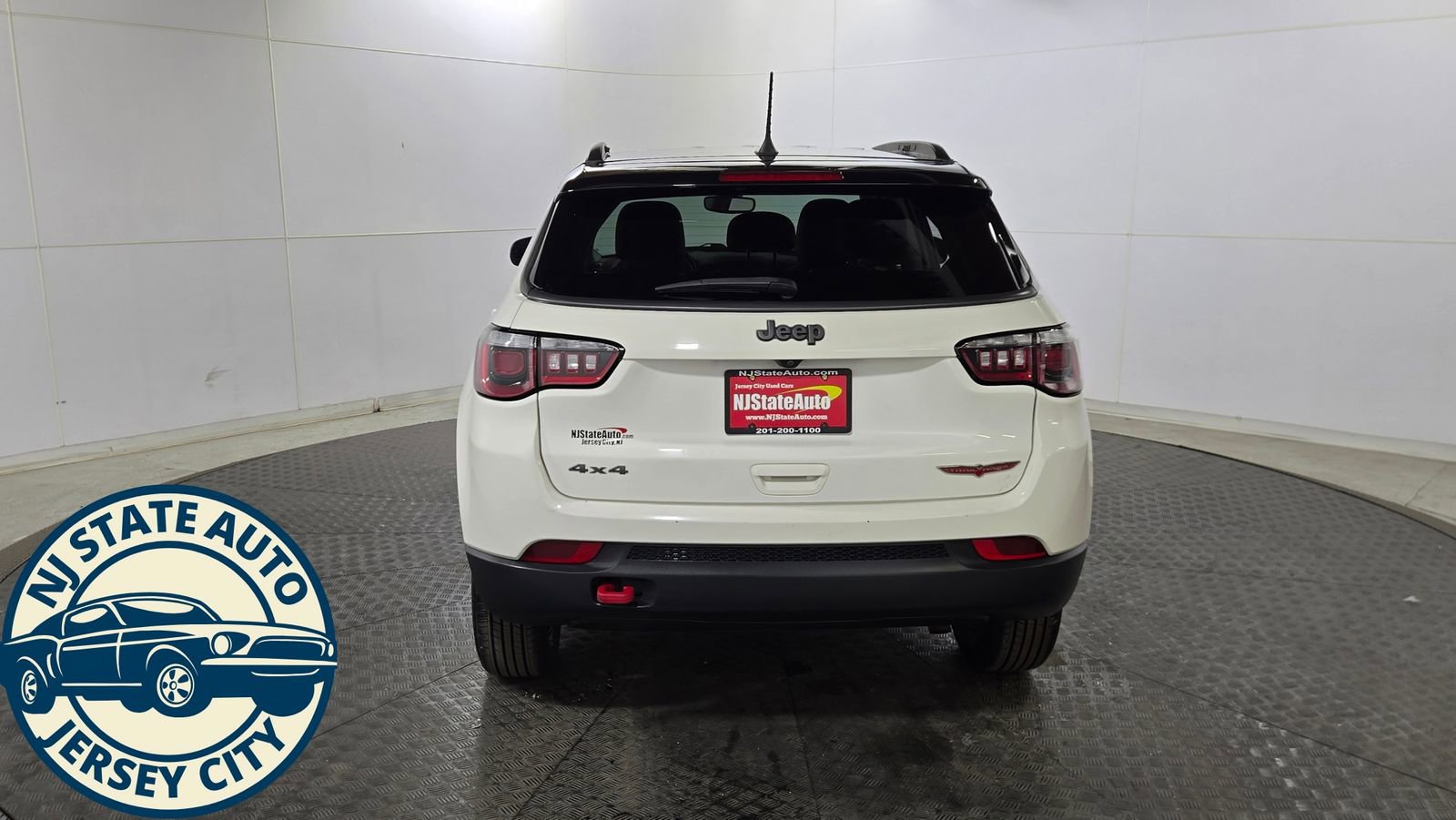 Used 2020 Jeep Compass Trailhawk AWD/4WD image 6