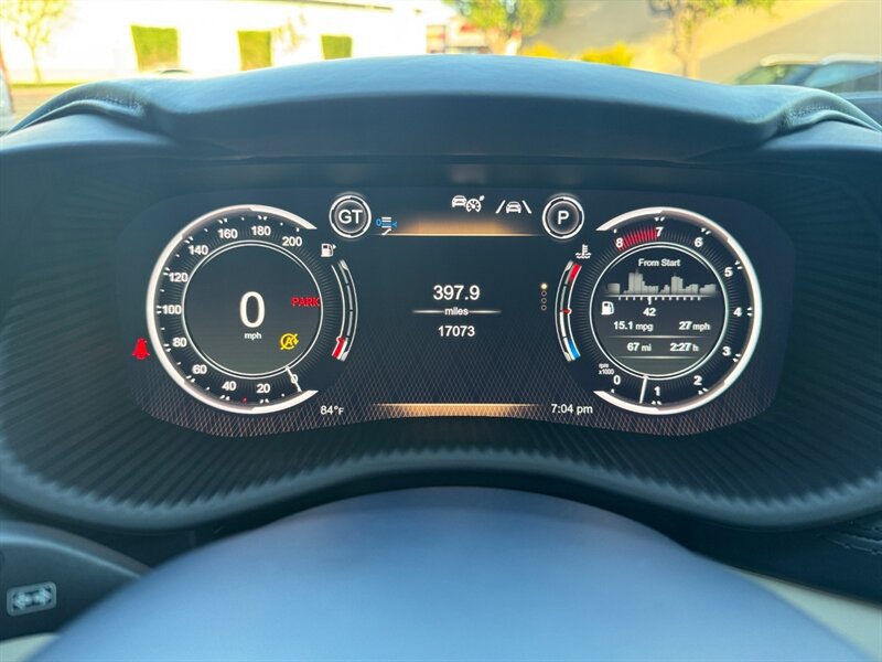 Used 2022 Aston Martin DBX AWD/4WD image 42