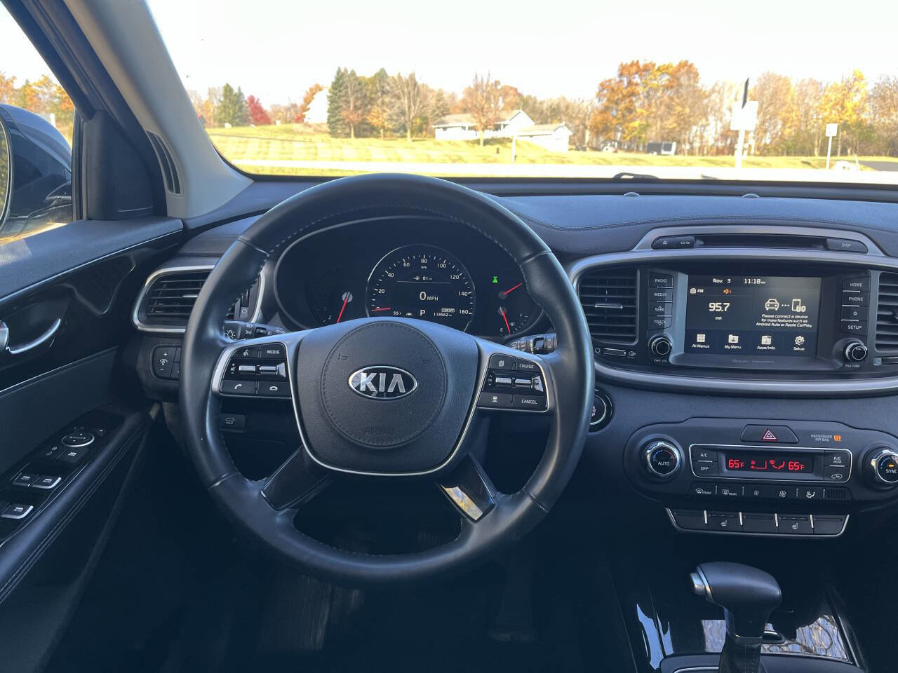 Used 2019 Kia Sorento EX image 14