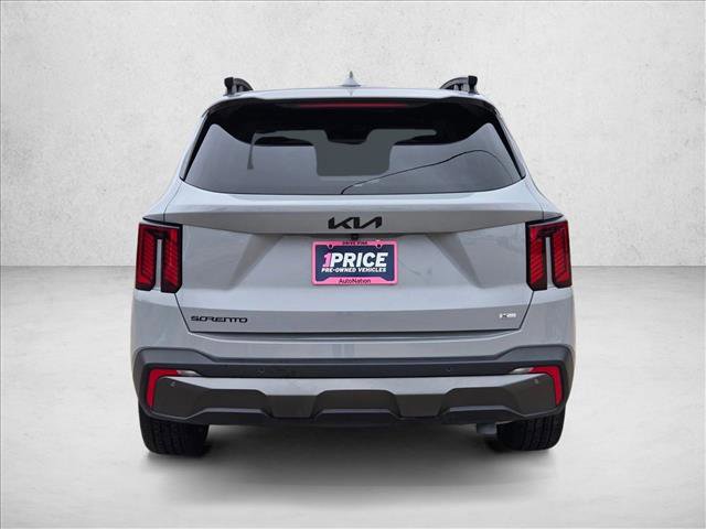 Used 2025 Kia Sorento SX image 7