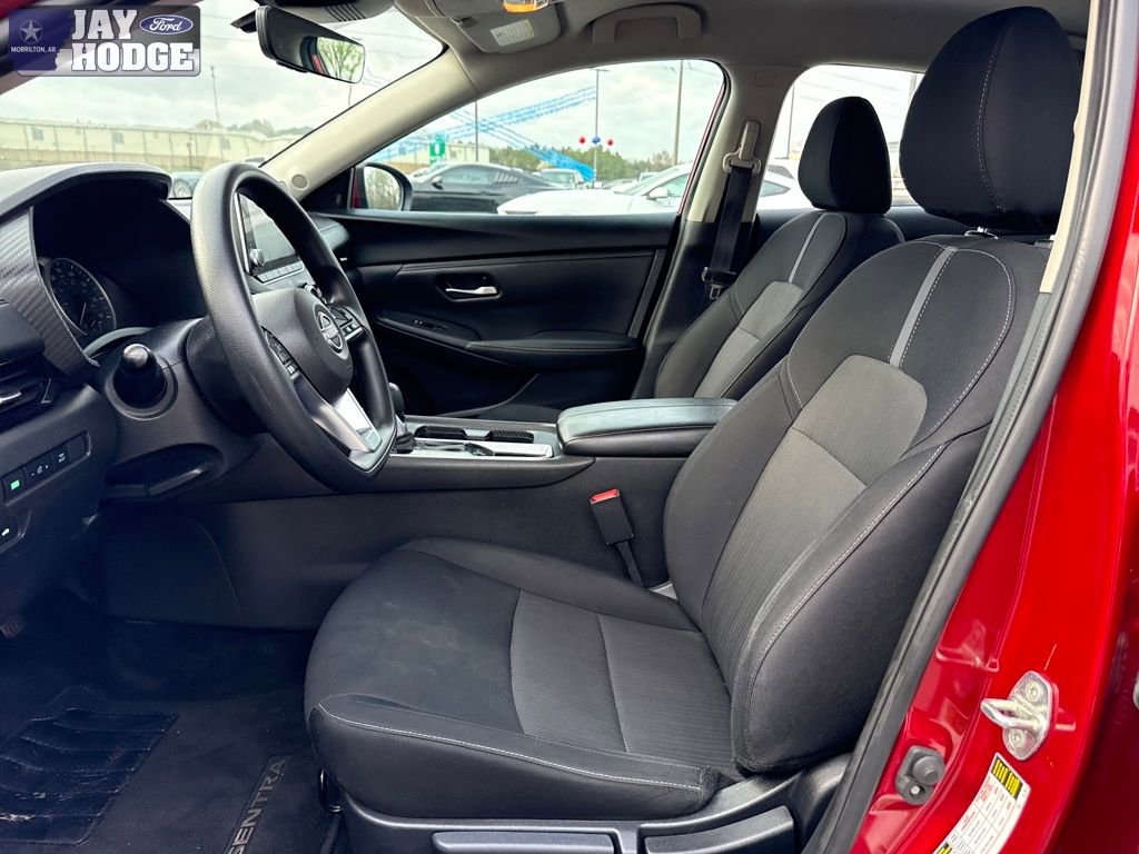 Used 2024 Nissan Sentra SV w/ Lighting Package image 10