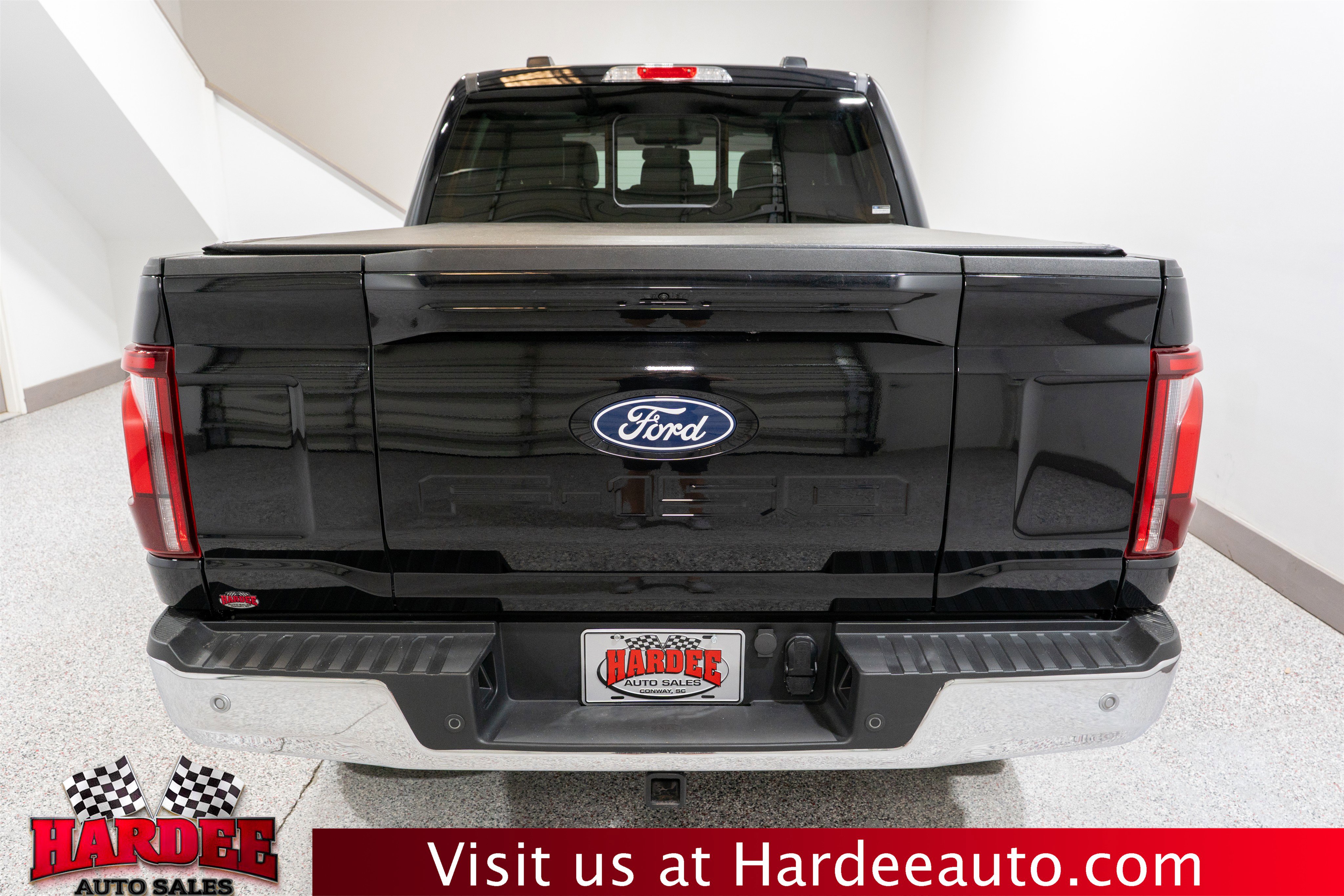 Used 2024 Ford F150 Lariat w/ Bed Utility Package AWD/4WD image 4