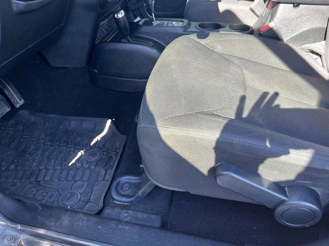 Used 2017 Jeep Wrangler Unlimited Sport w/ Connectivity Group image 11