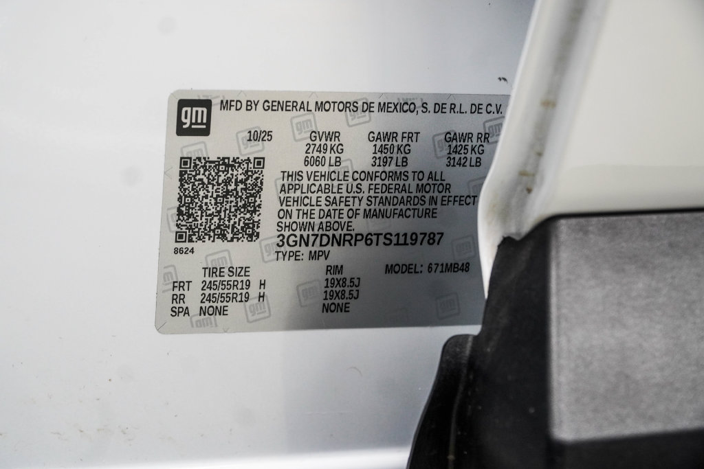 Used 2026 Chevrolet Equinox EV LT FWD image 44