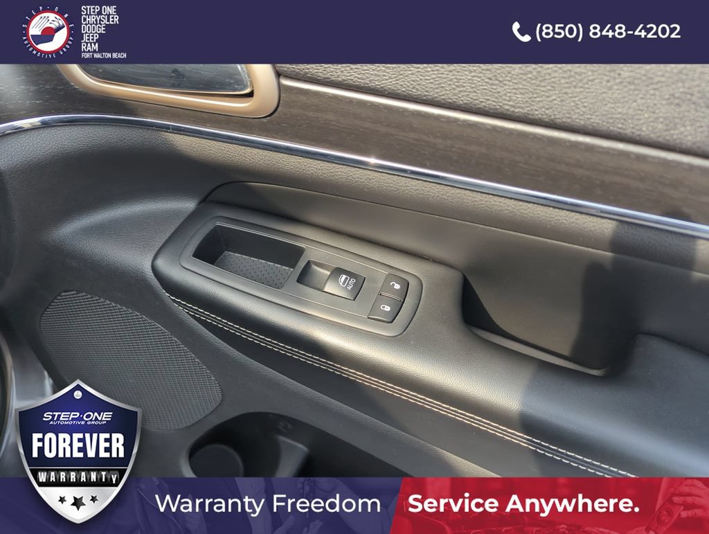 Used 2015 Jeep Grand Cherokee Limited RWD image 32