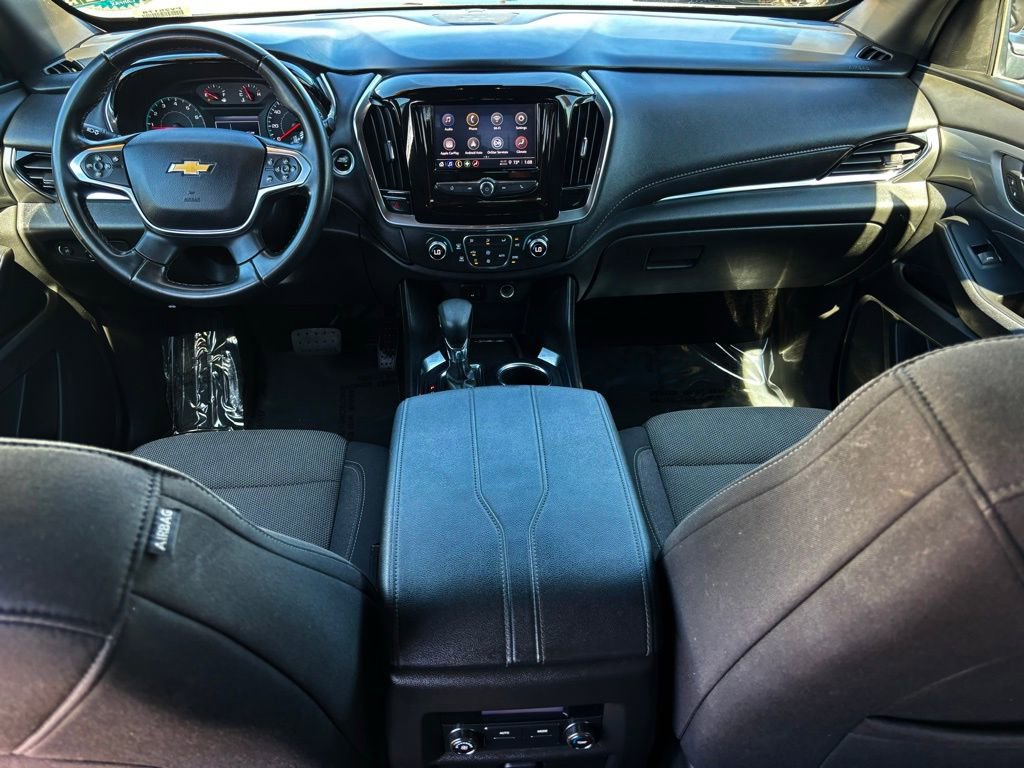 Used 2023 Chevrolet Traverse LT image 23