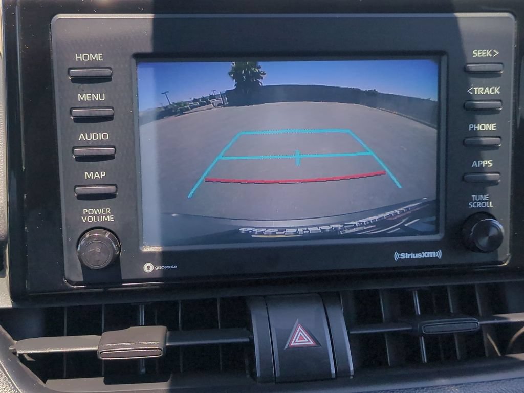 Used 2020 Toyota RAV4 XLE AWD/4WD image 17