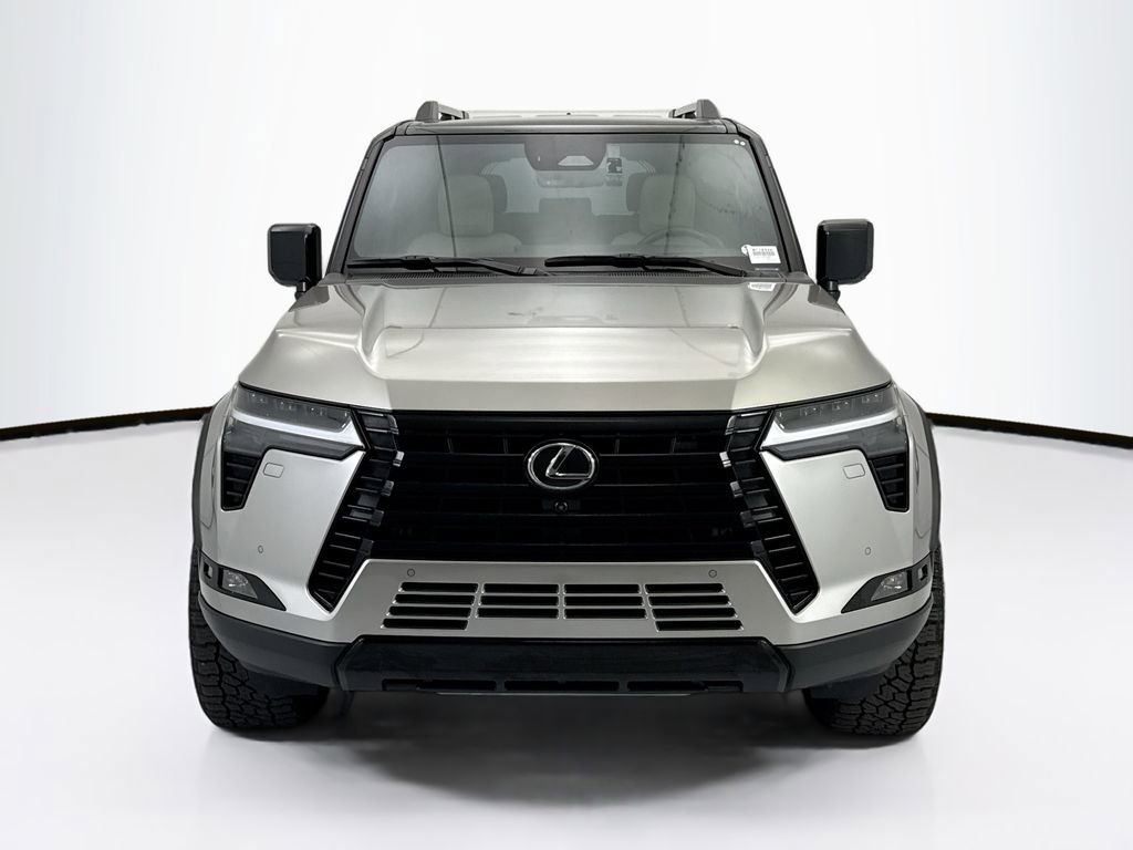 Used 2024 Lexus GX 550 image 2