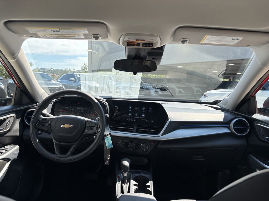 Used 2026 Chevrolet Trax LS FWD image 18