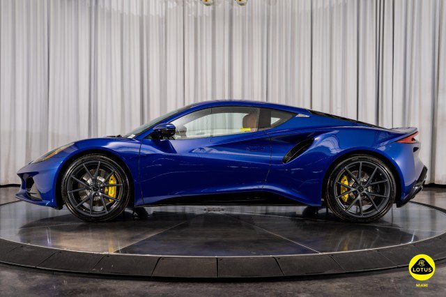 New 2025 Lotus Emira image 7