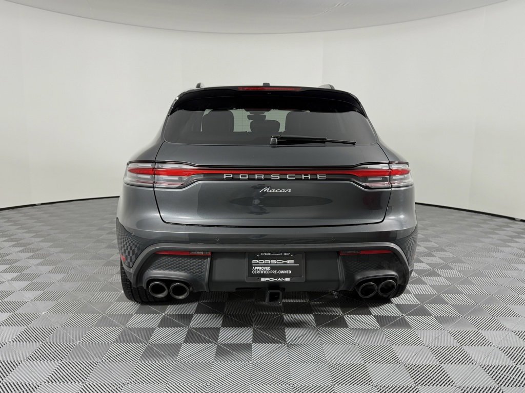 Certified 2025 Porsche Macan image 8