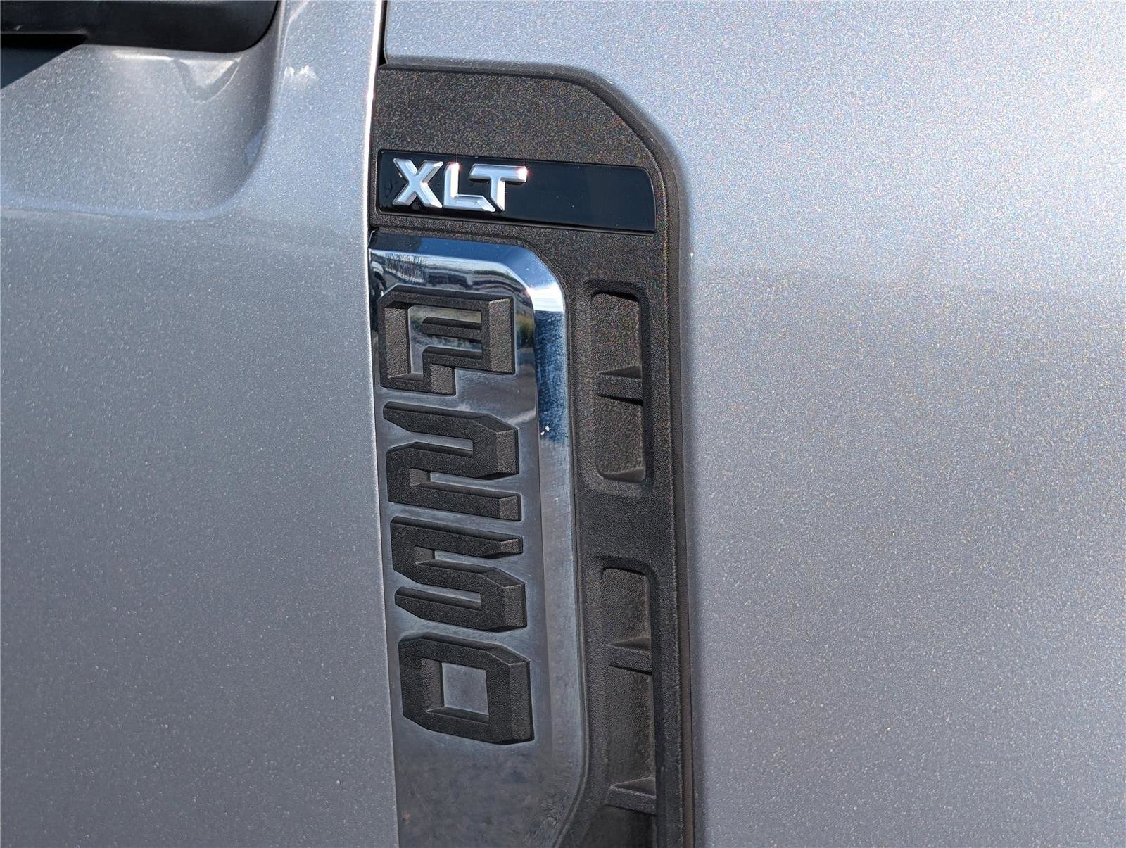 Used 2024 Ford F250 XLT image 9