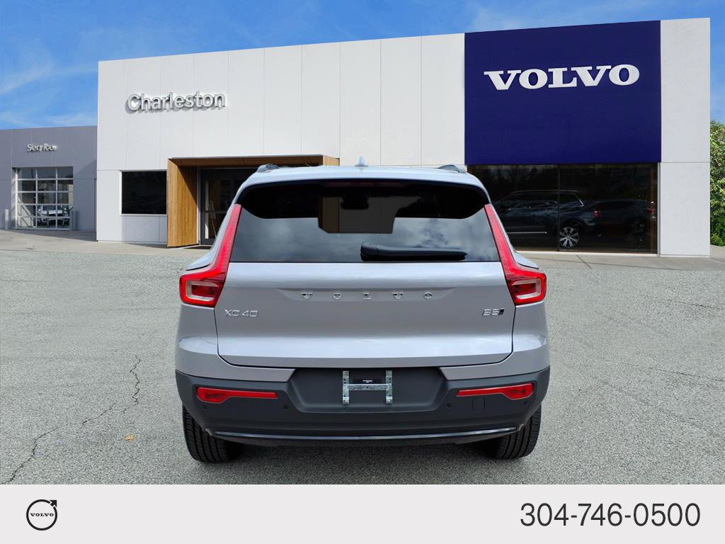 Certified 2026 Volvo XC40 B5 Plus w/ Climate Package AWD/4WD image 4