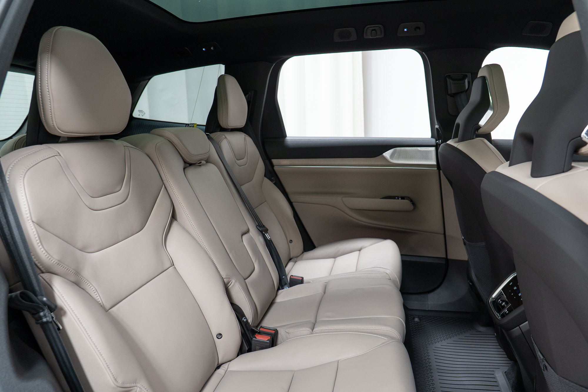 New 2026 Volvo EX90 Ultra AWD/4WD image 25