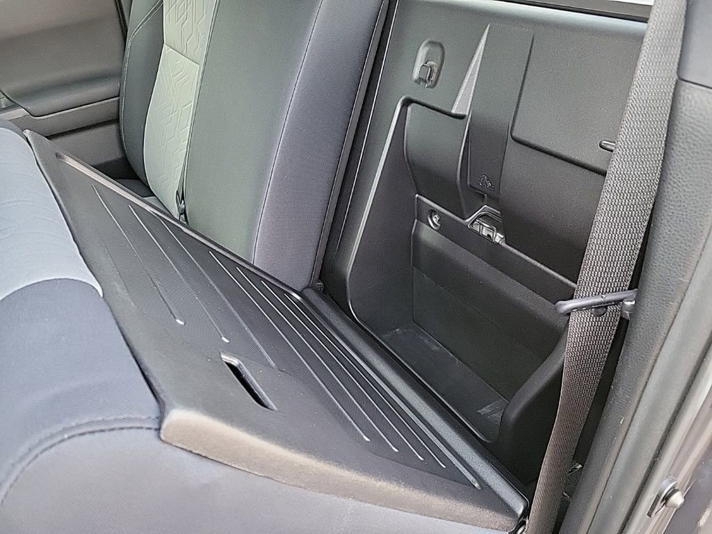 Used 2021 Toyota Tacoma TRD Off-Road image 17